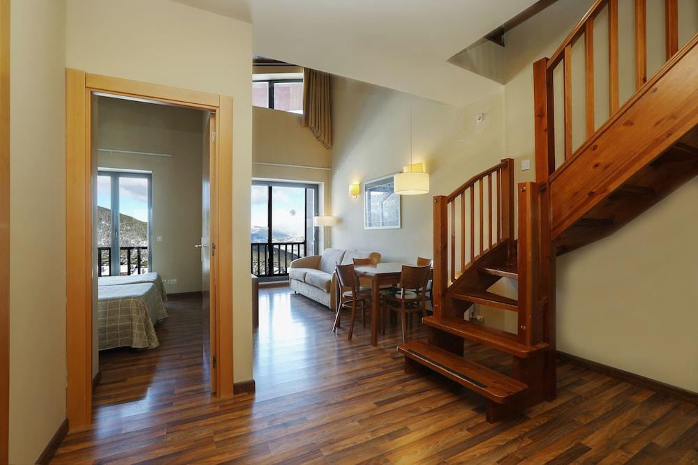Guitart La Molina Aparthotel & Spa Exterior photo